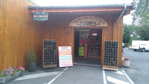 Entrée Extérieur Caves Nancy Greg